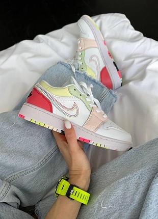 Женские белые кроссовки air jordan 1 low white ember glow х джордан 39