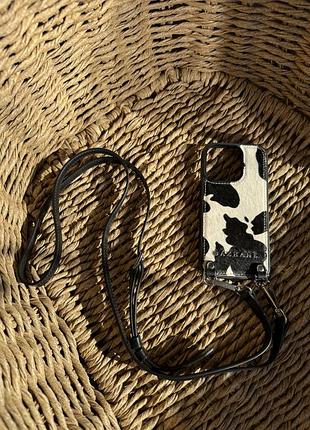 Чохол на айфон iphone 16 pro bazhane