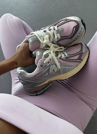 Жіночі рожеві кросівки new balance 1906r rose sugar silver х нью беланс 39