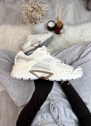 Женские бежевые кроссовки nike v5 rnr white beige х раннер
