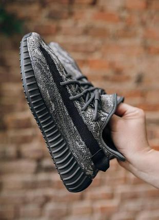 Черные мужские кроссовки adidas yeezy bost 350 dark salt x изи буст 42