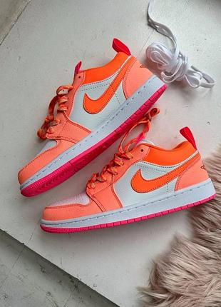 Женские кроссовки air jordan 1 low utility crimson pluse total orange white х джордан 38