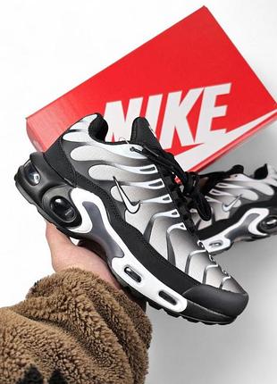 Черно-белые кроссовки унисекс nike air max plus tn black white gore-tex winter termo х эйр макс тн 36
