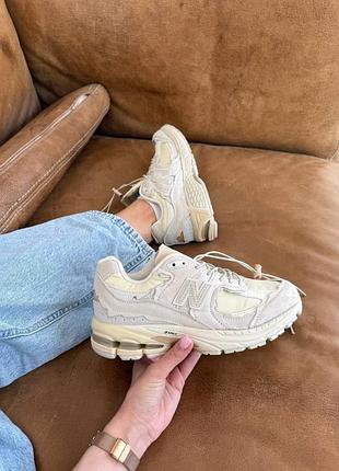 Жіночі бежеві кросівки new balance 2002r beige white х нью беланс 40