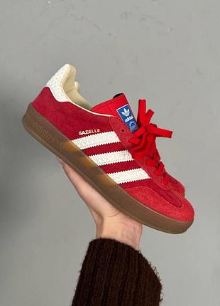 Червоні кросівки унісекс adidas gazelle red white gum х адідас газель 45