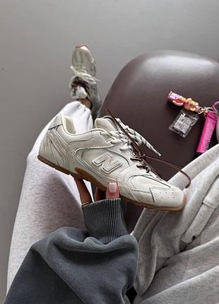 Білі жіночі кросівки new balance 530 miu miu dirty white х нью беланс 40