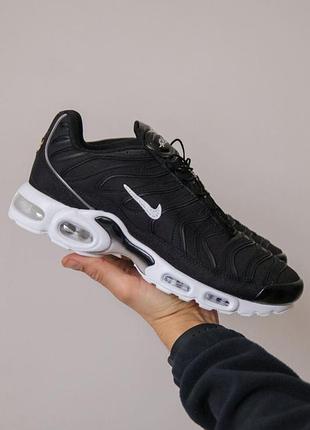 Мужские черные кроссовки nike air max tn plus black white х эйр макс тн 44