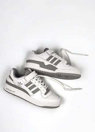 Мужские белые кроссовки adidas forum low white grey х форум 45