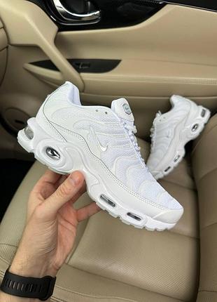 Женские белые кроссовки nike air max tn plus white х эйр макс тн 41