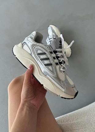 Сірі кросівки унісекс adidas ozmillen white silver black х адідас 45
