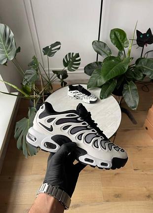 Мужские серые кроссовки nike air max tn plus drift summit white grey black х эйр макс тн 42