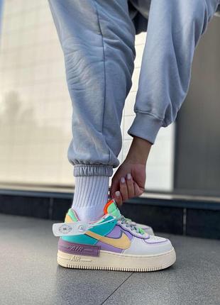Бежевые кожаные кроссовки найк эйр форс женские nike air force shadow pale ivory 37