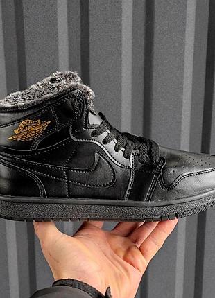 Мужские черные кроссовки nike air jordan 1 high black gold winter fur х джордан 41