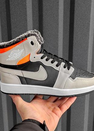 Мужские серые кроссовки nike air jordan 1 high grey black orange winter fur х джордан 42