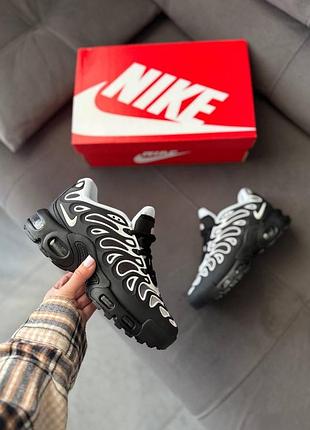 Чорно-білі кросівки унісекс nike air max tn plus drift black white х ейр макс тн плюс 42