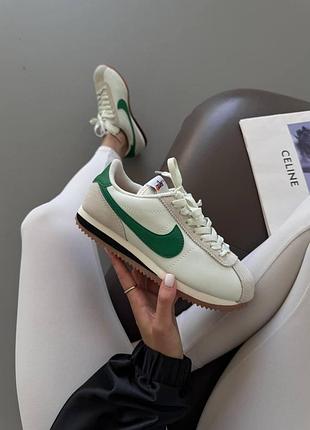 Белые кроссовки унисекс nike cortez white aloe verde gum х кортез 36