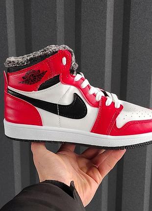 Мужские красные кроссовки nike air jordan 1 mid white red winter fur х джордан 41