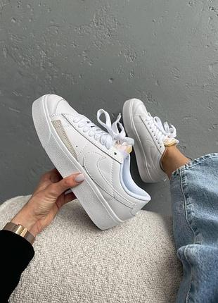 Жіночі білі кросівки nike blazer low platform white х блейзер 38