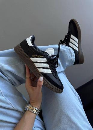 Жіночі чорні кросівки adidas spezial black white х адідас 39