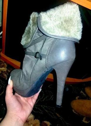 Сапоги, ботинки осень-зима подарок к парику любому из моих лотов3 фото