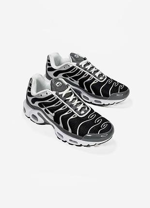 Женские черные кроссовки nike air max tn plus black grey white х эйр макс тн 40