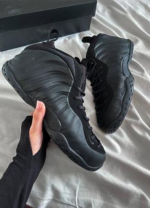 Чоловічі чорні кросівки nike air foamposite one anthracite х найк 41