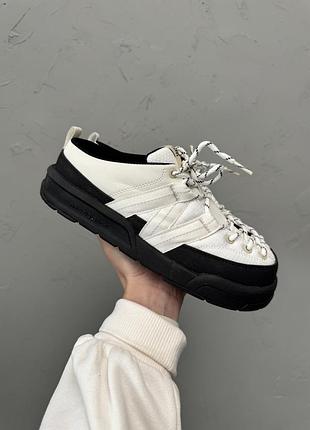Черно-белые слайды унисекс new balance crv mule v2 white black х нью беланс 36