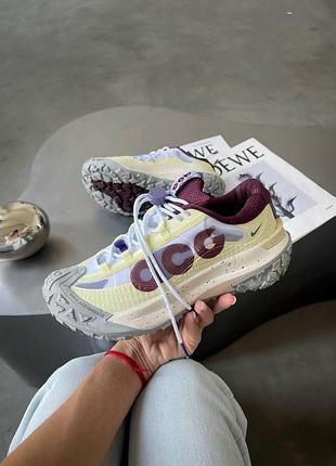 Бежевые кроссовки унисекс nike acg mountain fly 2 low beige bordo х маунтейн флай 42