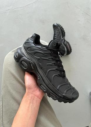 Чёрные кроссовки унисекс nike air max tn plus black leather х эйр макс тн 41