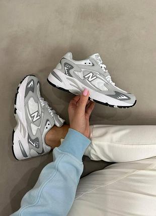 Сірі кросівки унісекс new balance 725 grey white х нью беланс 42