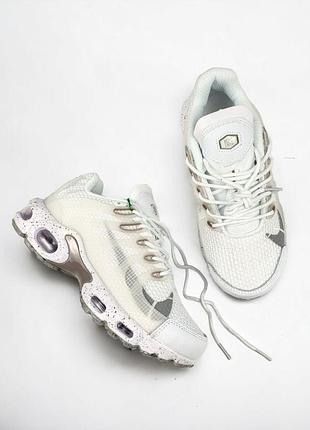 Женские белые кроссовки nike air max tn terrascape plus white grey х эйр макс тн 41