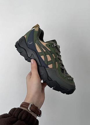 Зеленые мужские кроссовки asics gel pickax modern safari multi х ассикс 40