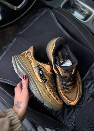 Коричневые мужские кроссовки hoka stinson 7 brown yellow х хока 42