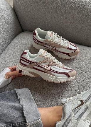 Белые женские кроссовки nike initiator white beige pink х найк 36