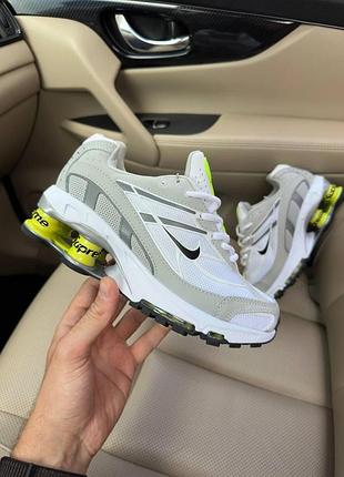 Білі жіночі кросівки nike supreme shox ride 2 sp grey white green х шокс 40