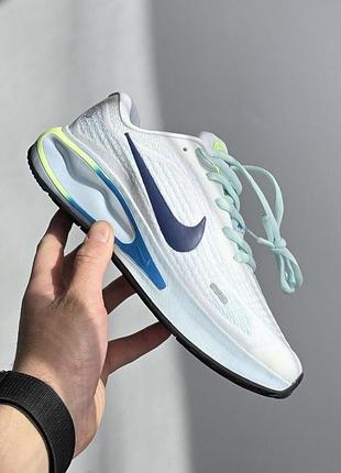 Білі жіночі кросівки nike journey run ice mint х найк 36