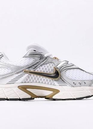 Сірі кросівки унісекс nike air zoom vomero 5 rnr white silver gold х вомеро 42
