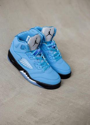 Блакитні кросівки унісекс nike air jordan 5 unc blue х джордан 45