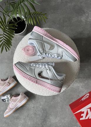 Женские серебристые кроссовки nike sb dunk low lx metallic silver pink foam х данк 41