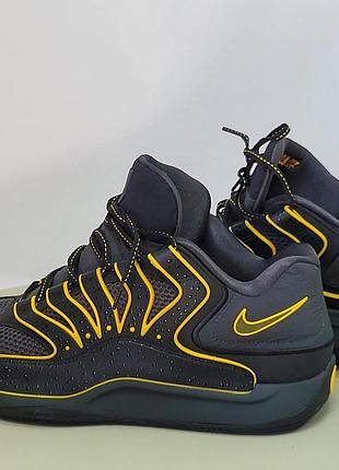 Кроссовки nike, оригинал, размер eur 44,5 стелька 29.5см.