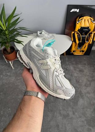 Женские серые кроссовки new balance 1906d milk х нью беланс 36