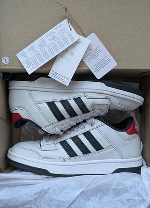 Кросівки снікерси adidas 38р оригінал 24см устілка
