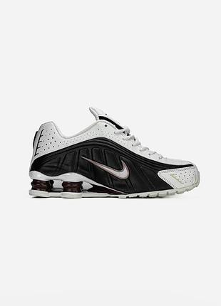 Чорні кросівки унісекс nike shox r4 sail black fauna brown х шокс 38