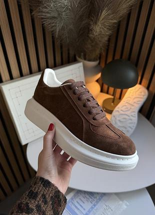 Коричневые женские кроссовки alexander mcqueen brown white х маквин 36