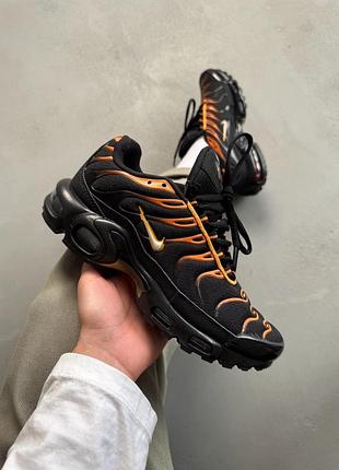 Чоловічі чорні кросівки nike air max tn black orange х ейр макс тн 43