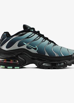 Серые мужские кроссовки nike air max tn plus black particle grey vapor green х эйр макс тн 44