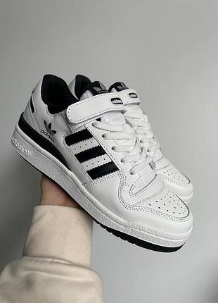 Жіночі білі кросівки adidas originals forum white black х форум 41