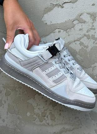 Мужские серые кроссовки adidas forum low bad bunny light blue х форум 44