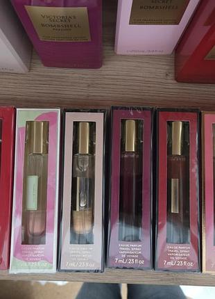 Парфумована вода victoria's secret
