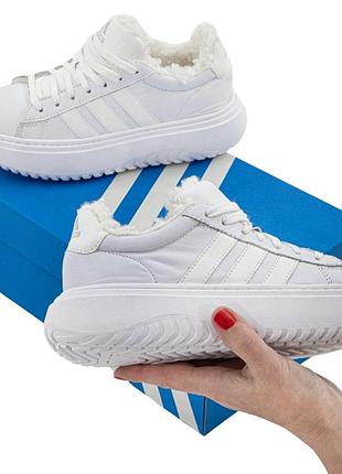 Білі кросівки унісекс adidas grand court platform white winter fur x адідас 39